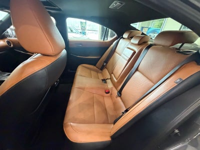 2021 Lexus IS 300