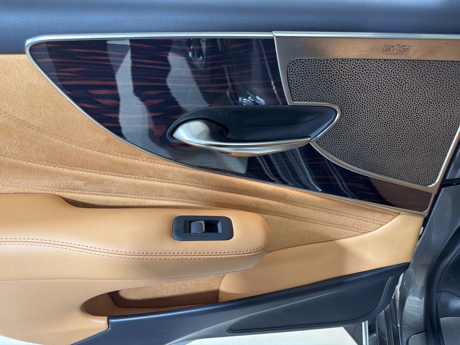 2023 Lexus LS 500 Base