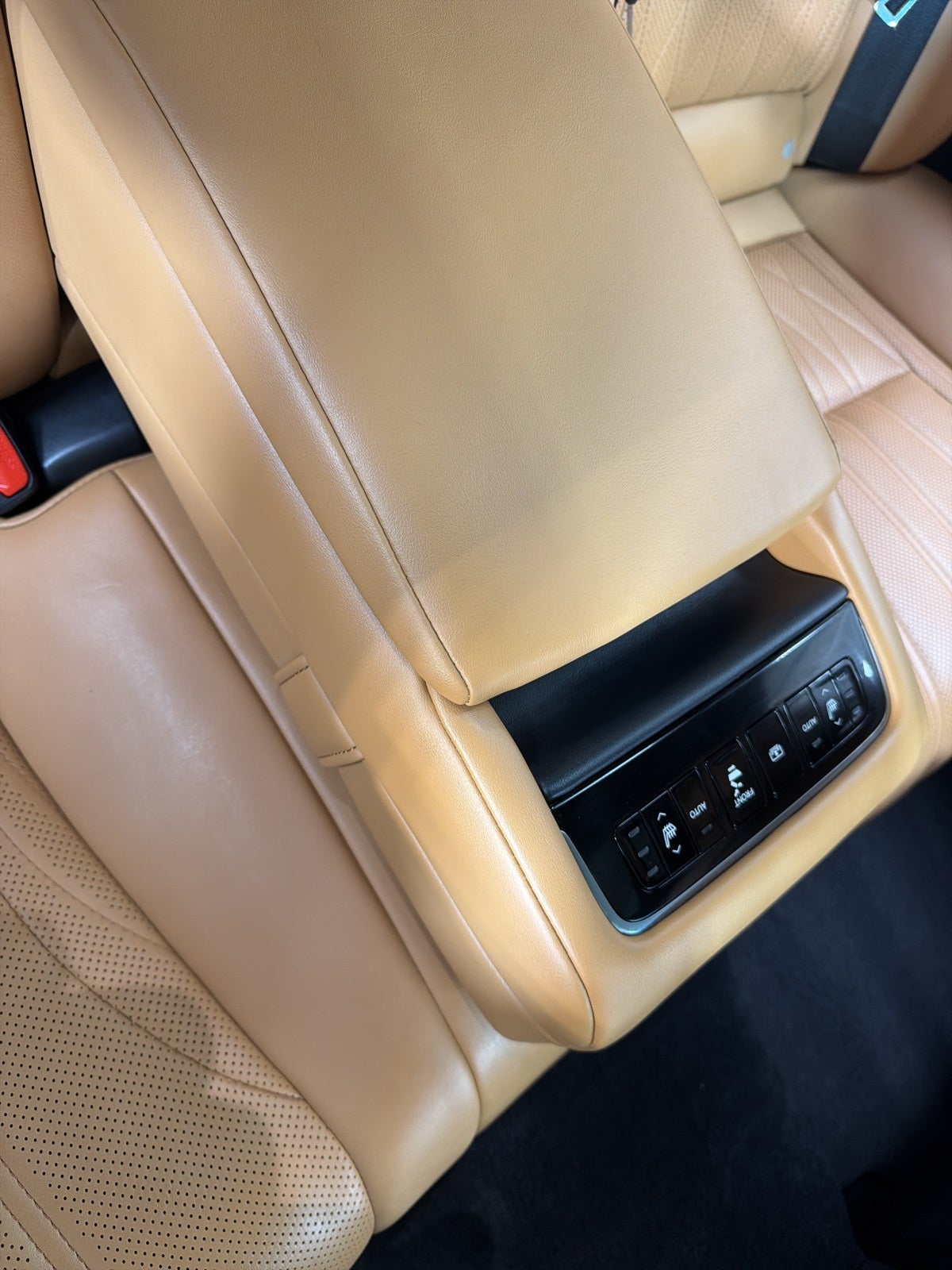 2023 Lexus LS 500 Base