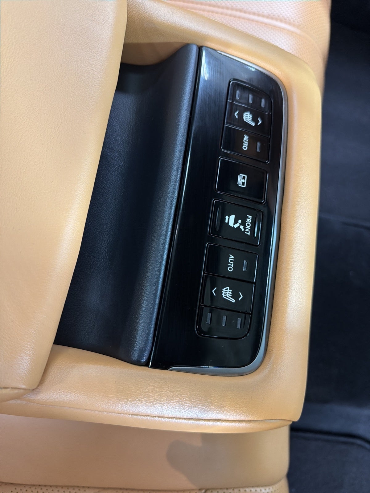 2023 Lexus LS 500 Base