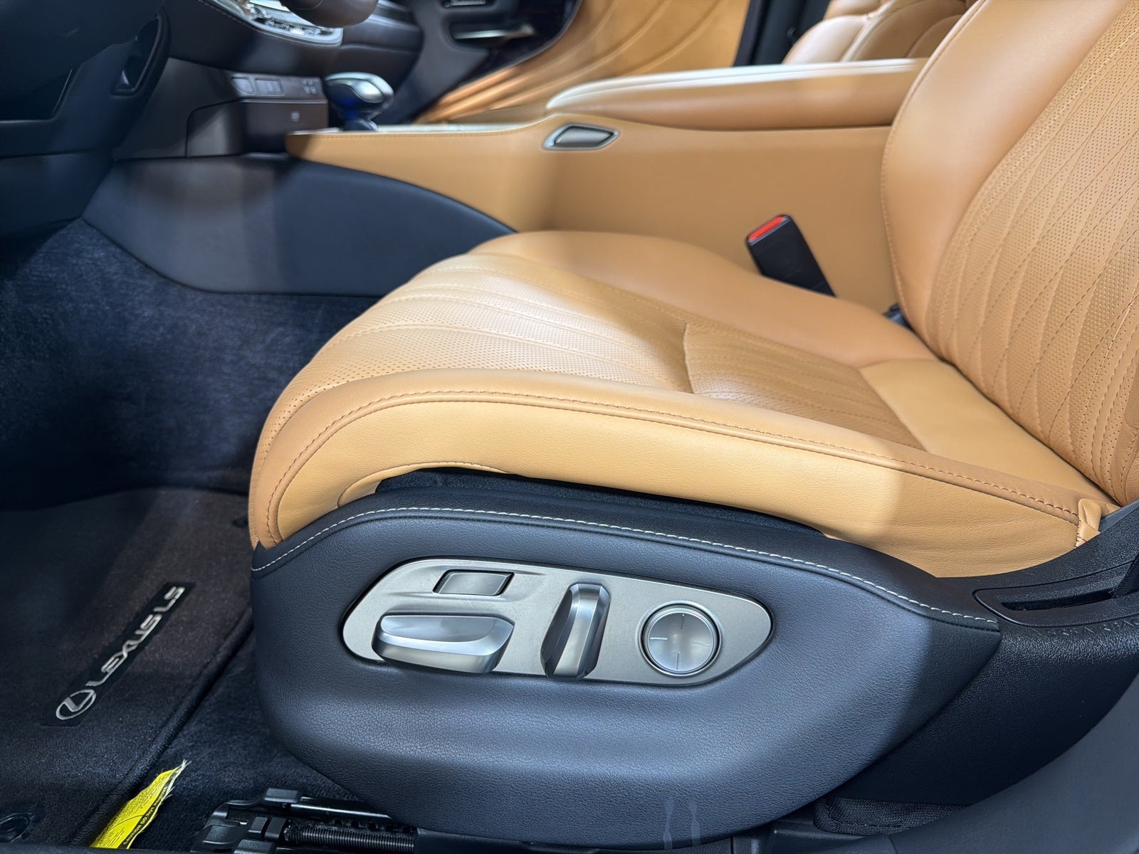 2023 Lexus LS 500 Base