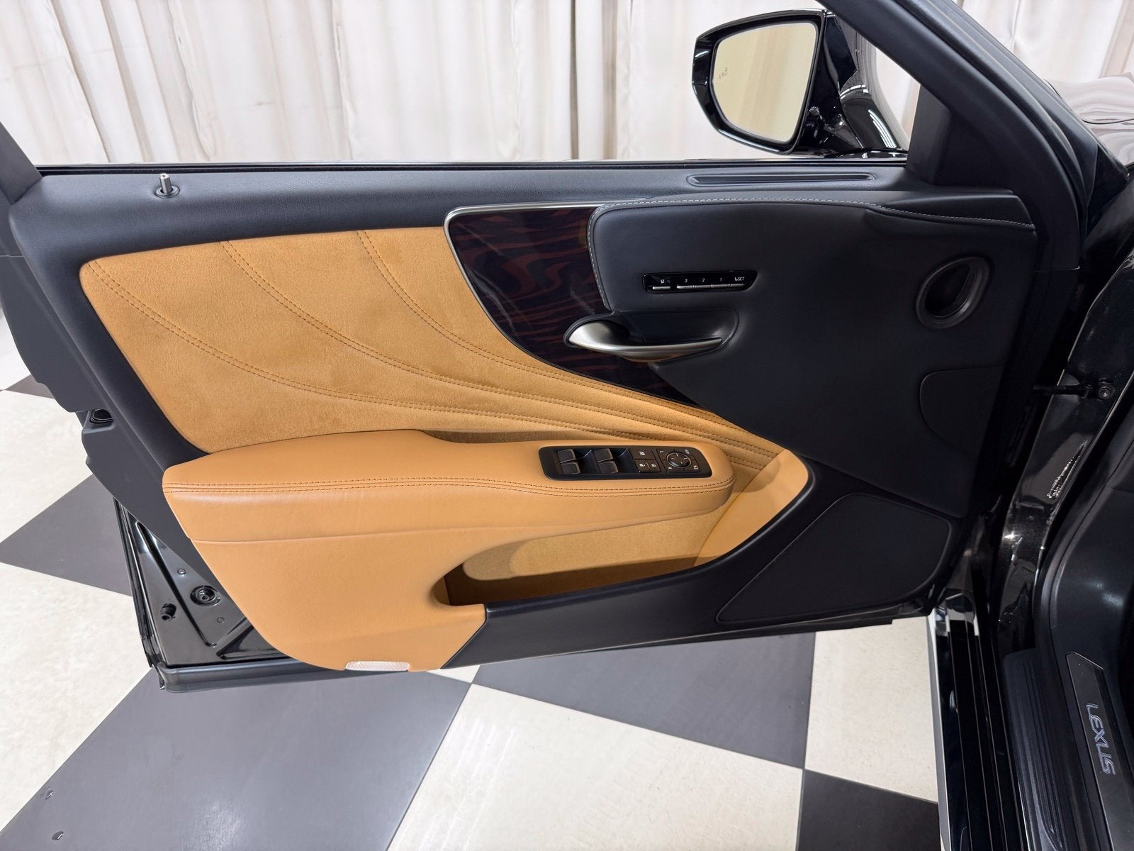 2022 Lexus LS 500 Base