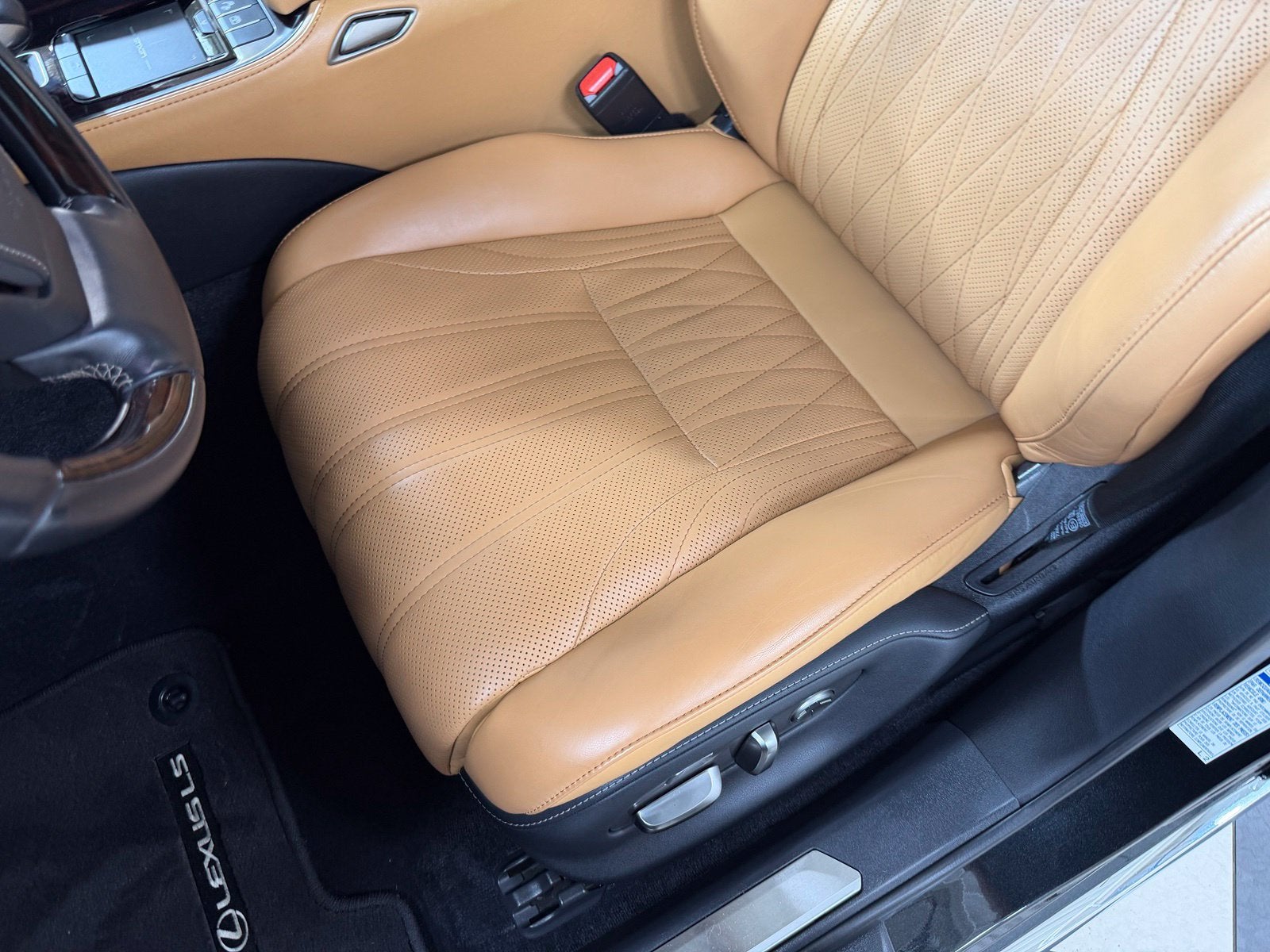 2022 Lexus LS 500 Base