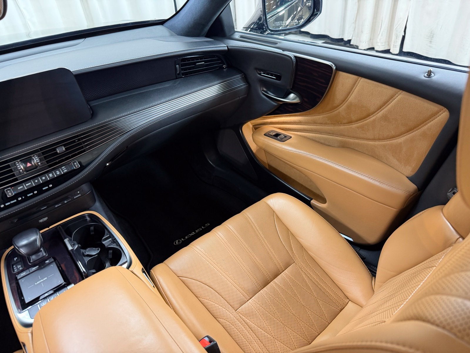 2022 Lexus LS 500 Base