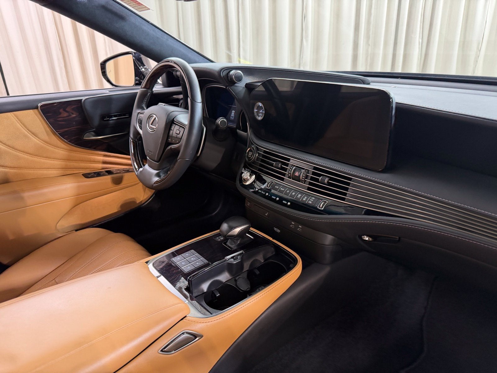 2023 Lexus LS 500 Base
