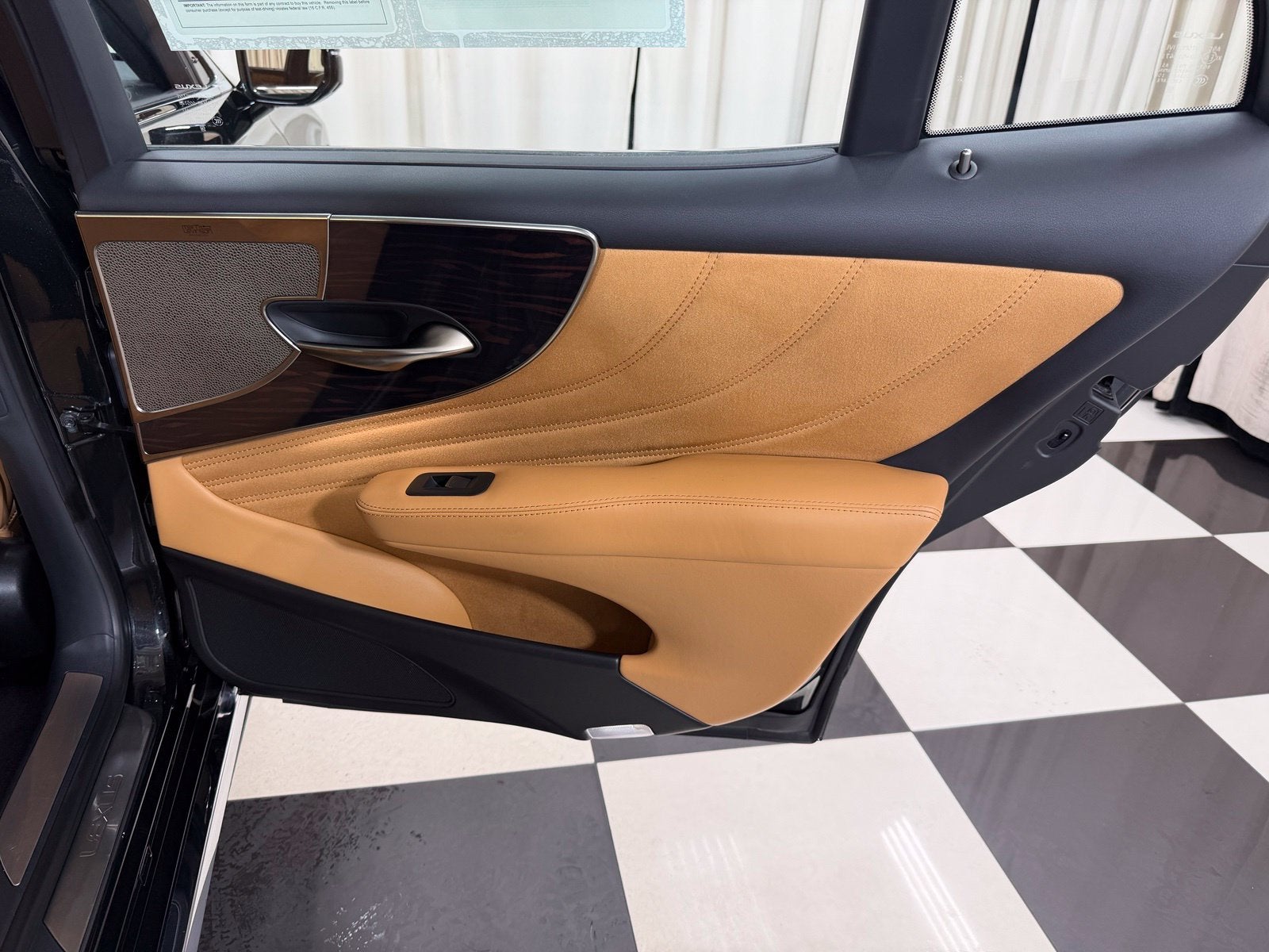 2023 Lexus LS 500 Base
