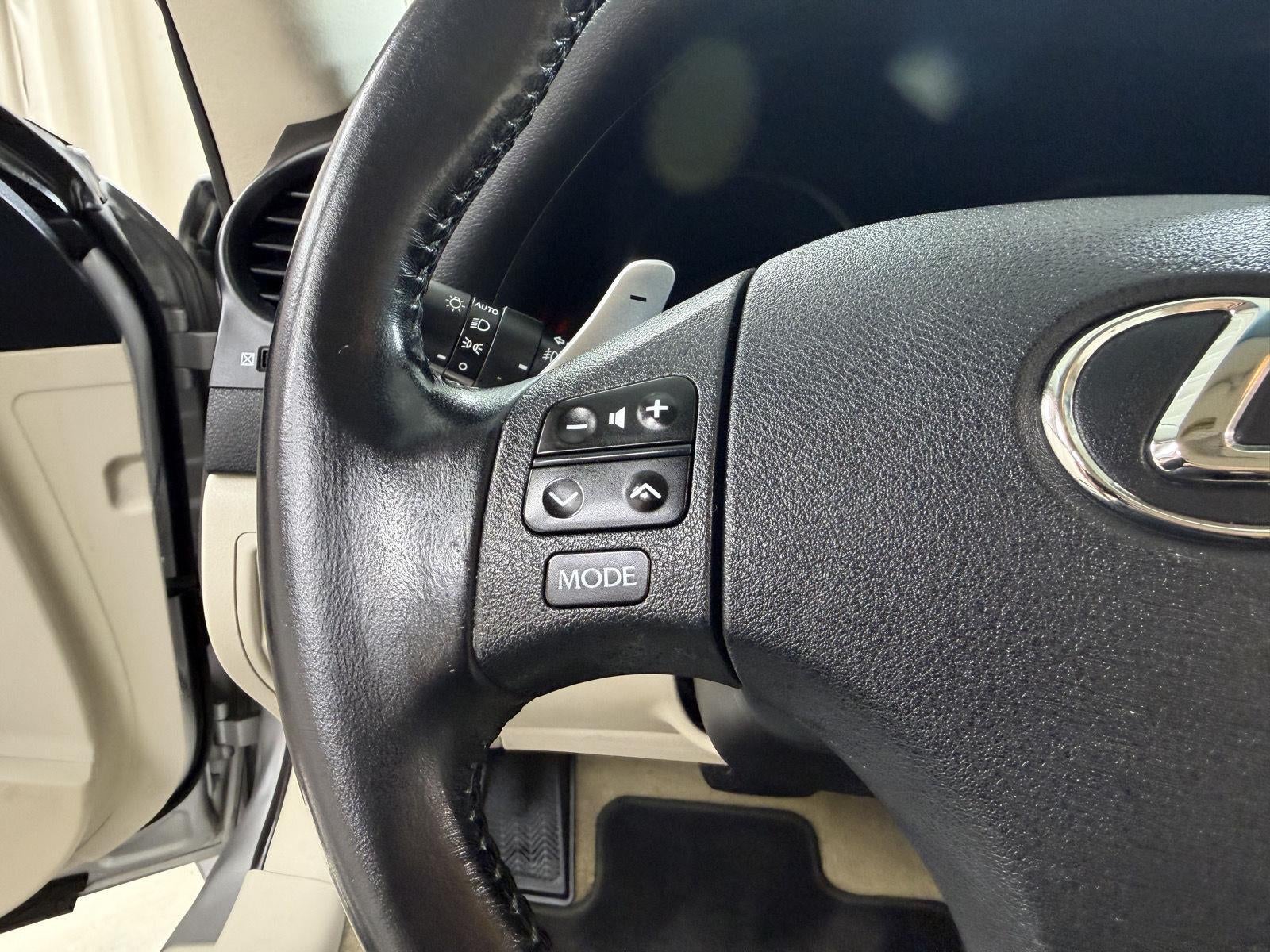 2010 Lexus Is 250C 2DR CONV AUTO