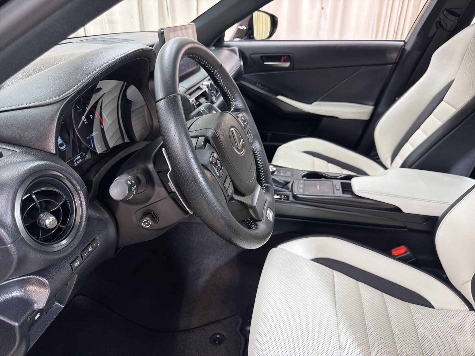 2025 Lexus IS 350 F SPORT