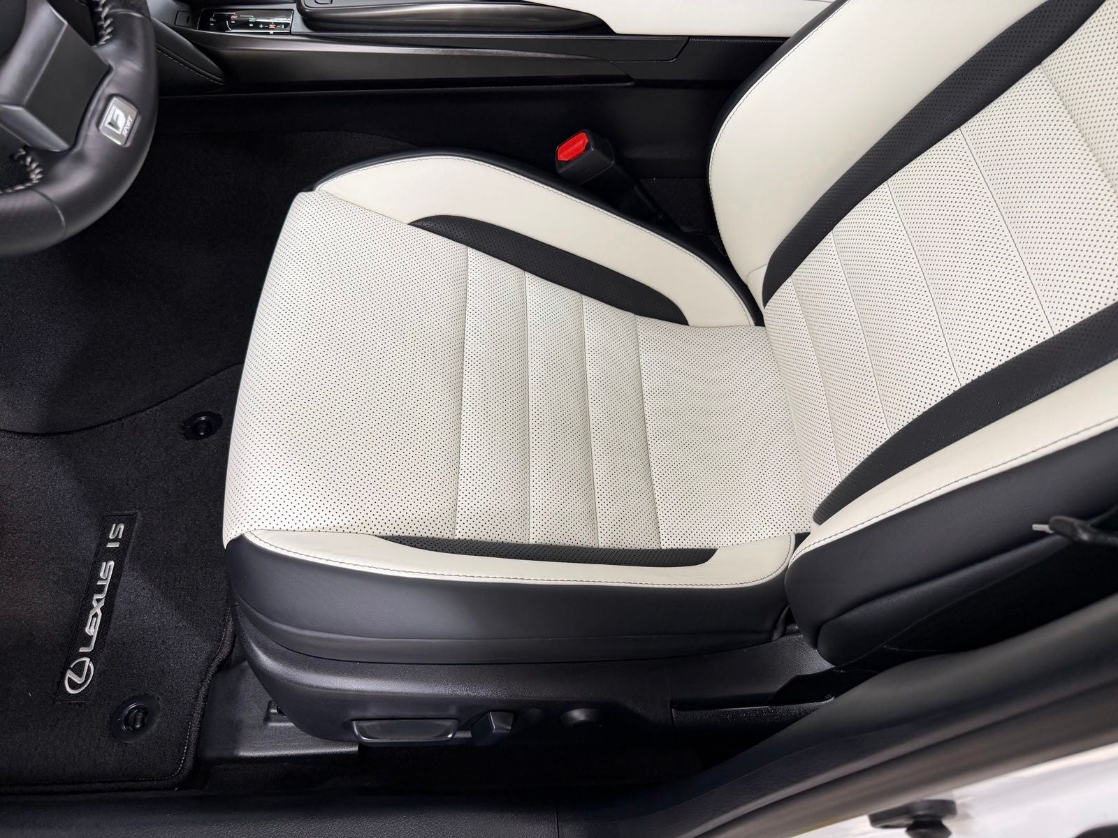 2025 Lexus IS 350 F SPORT