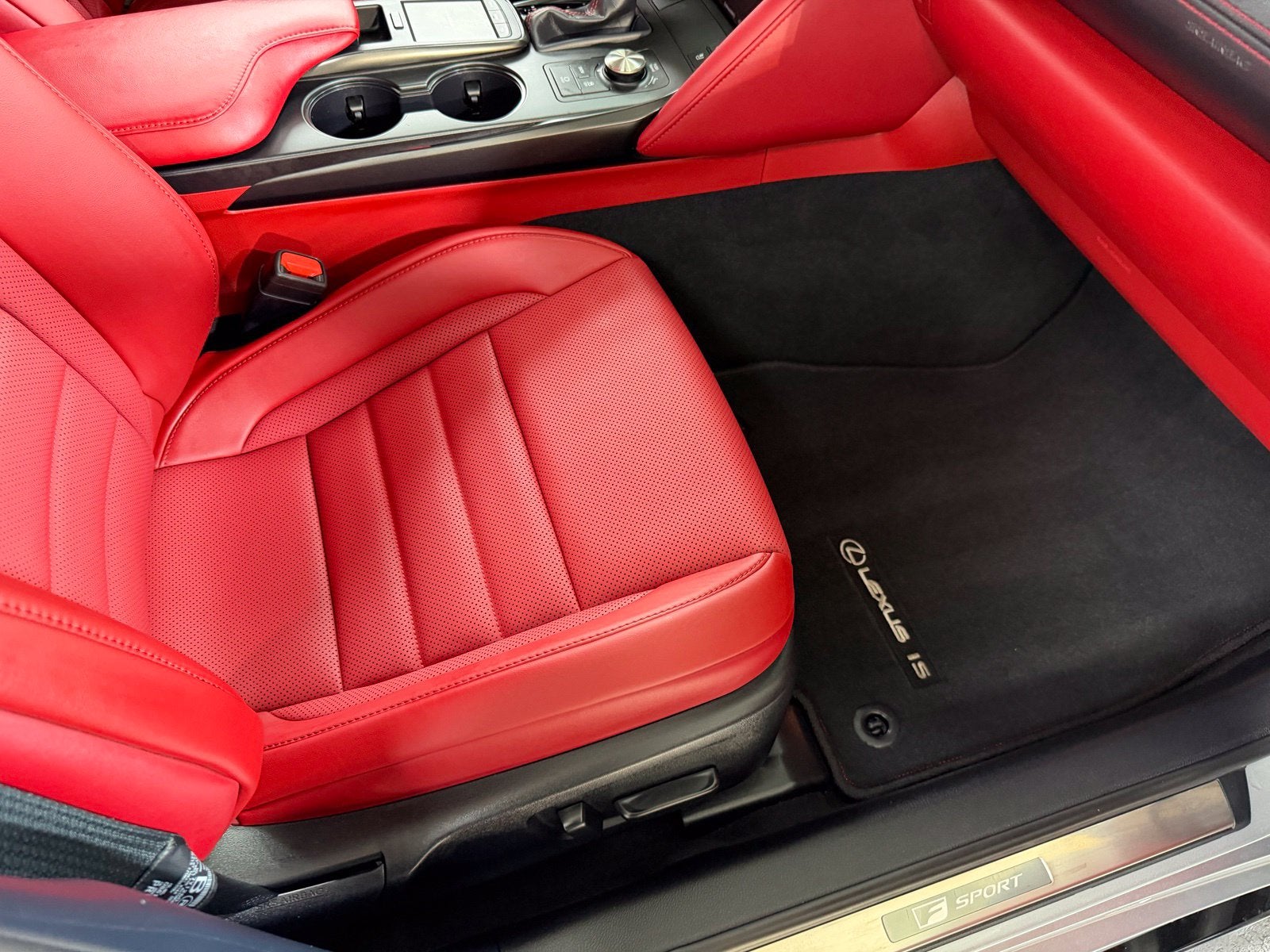 2024 Lexus IS 350 F SPORT