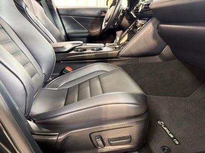 2025 Lexus IS 350 F SPORT