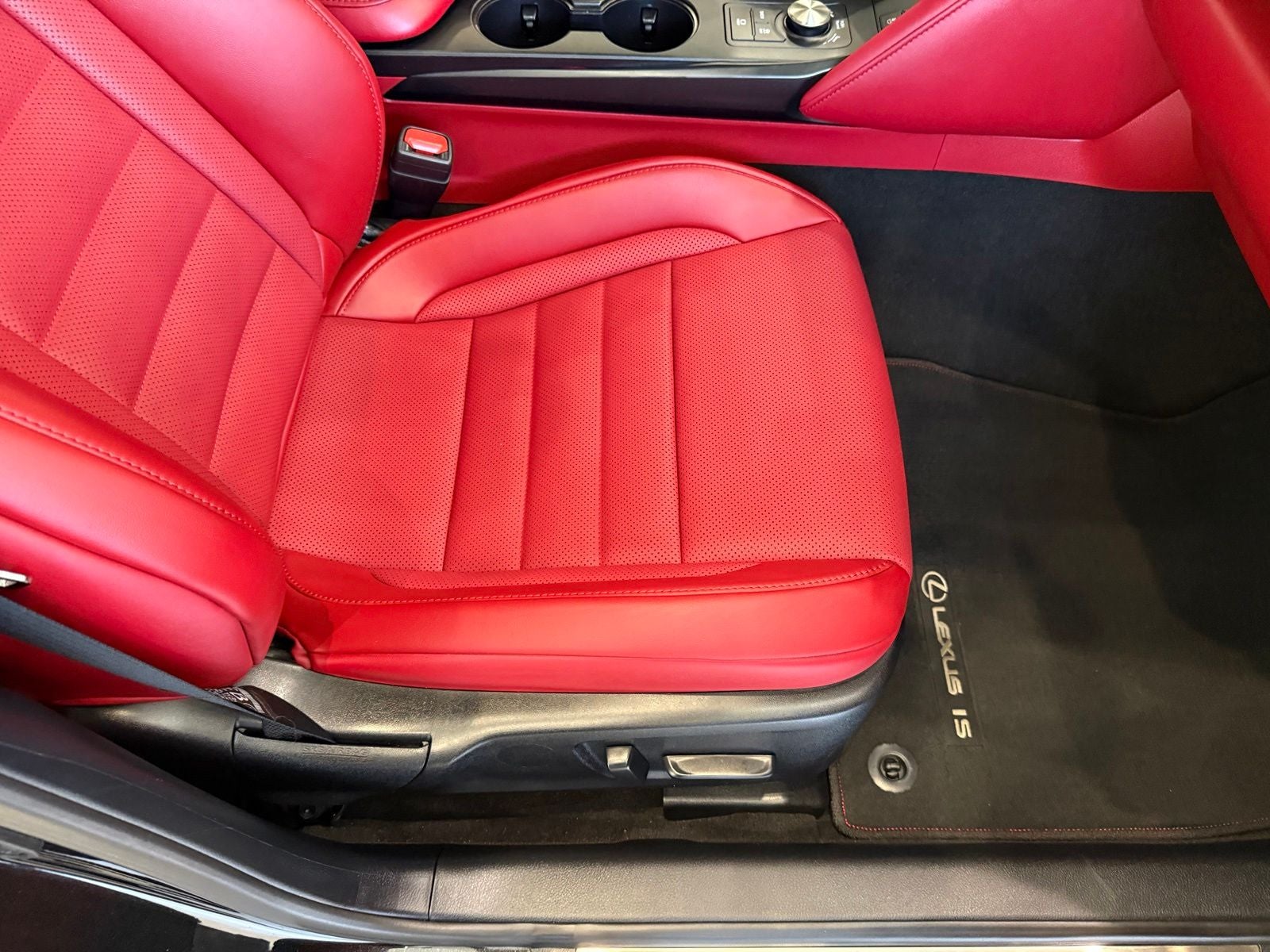 2024 Lexus IS 350 F SPORT