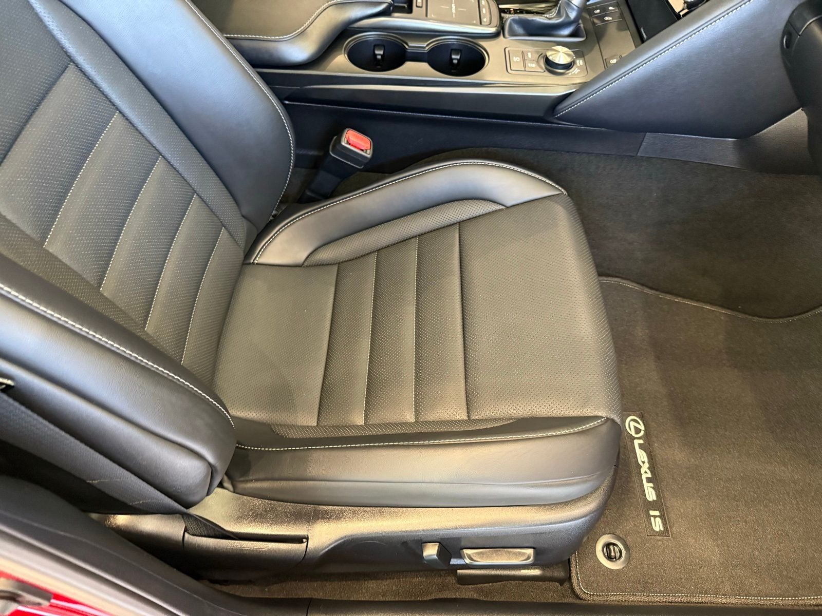 2024 Lexus IS 350 F SPORT