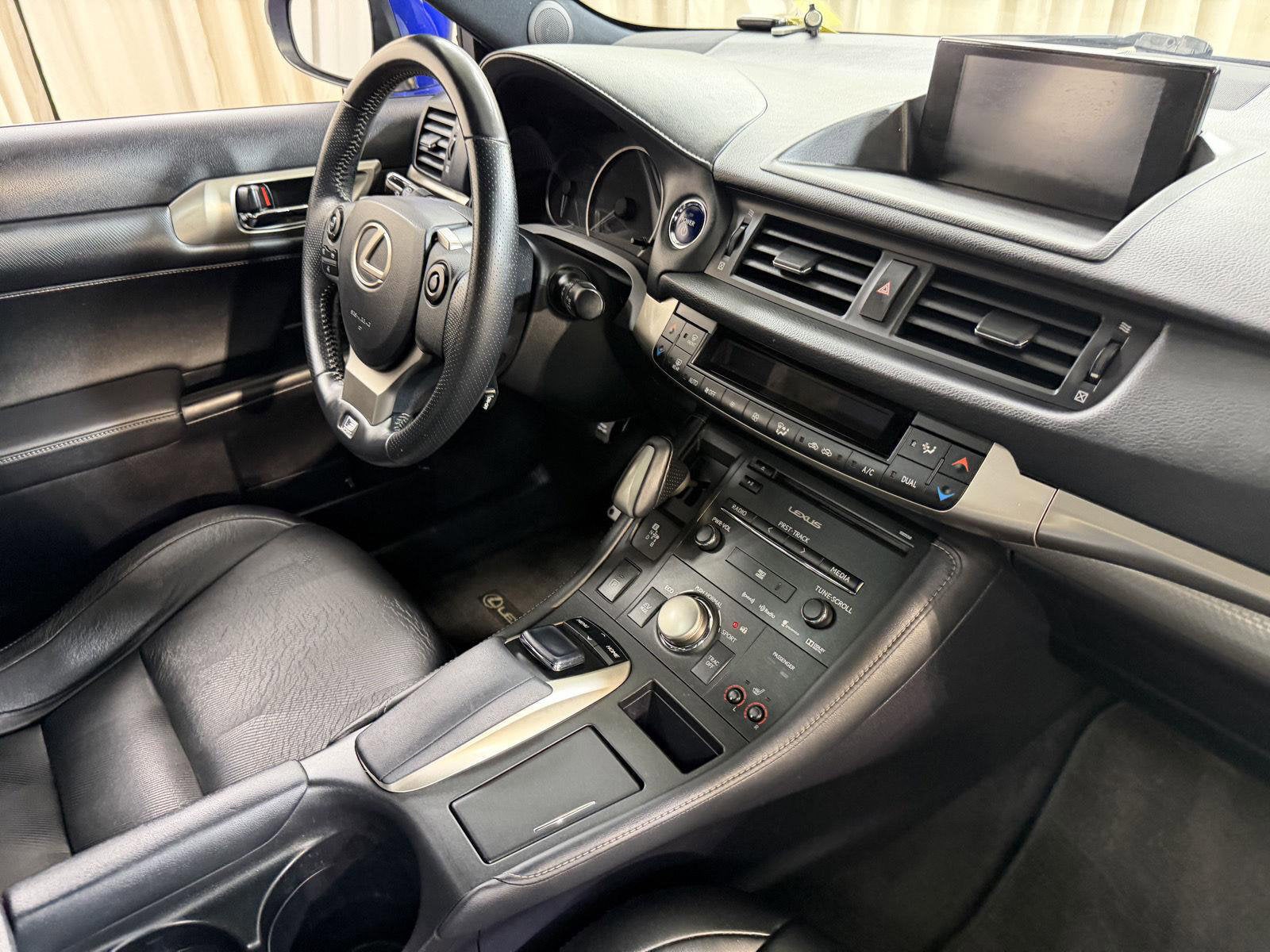 2015 Lexus CT 200h