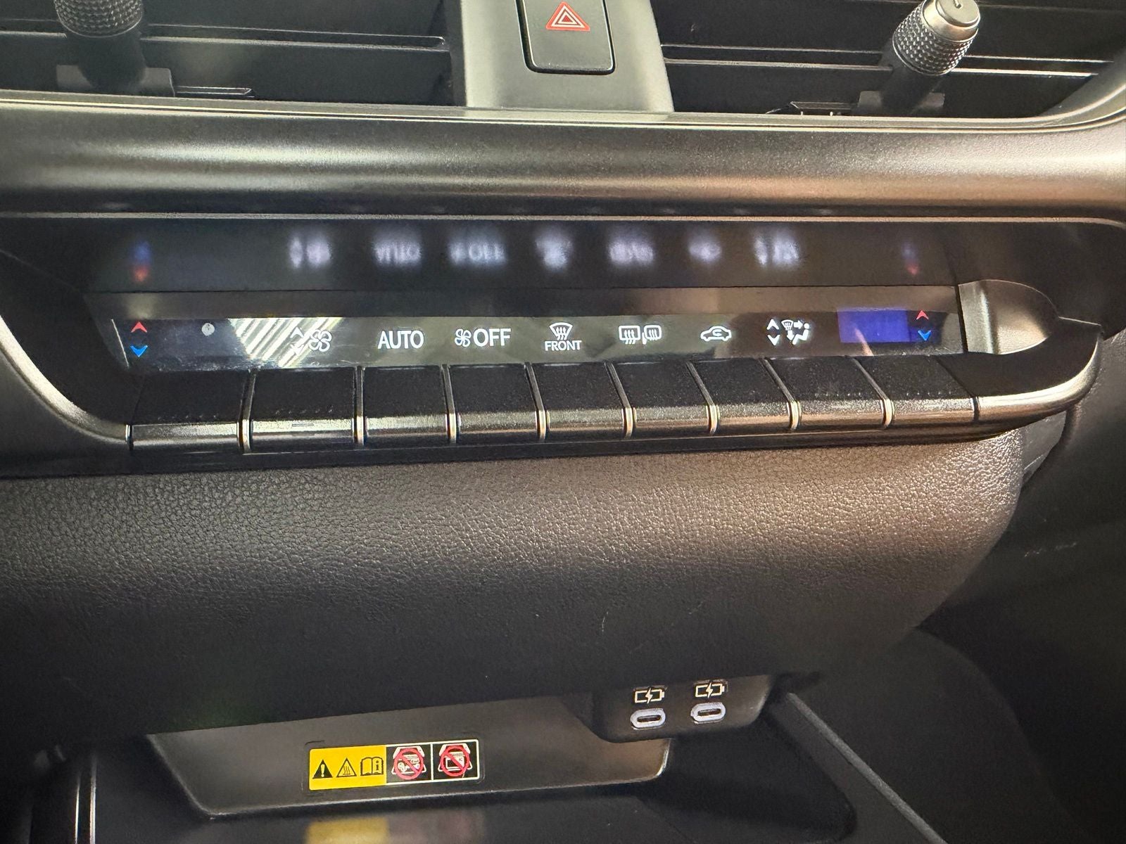 2024 Lexus UX 250h Premium