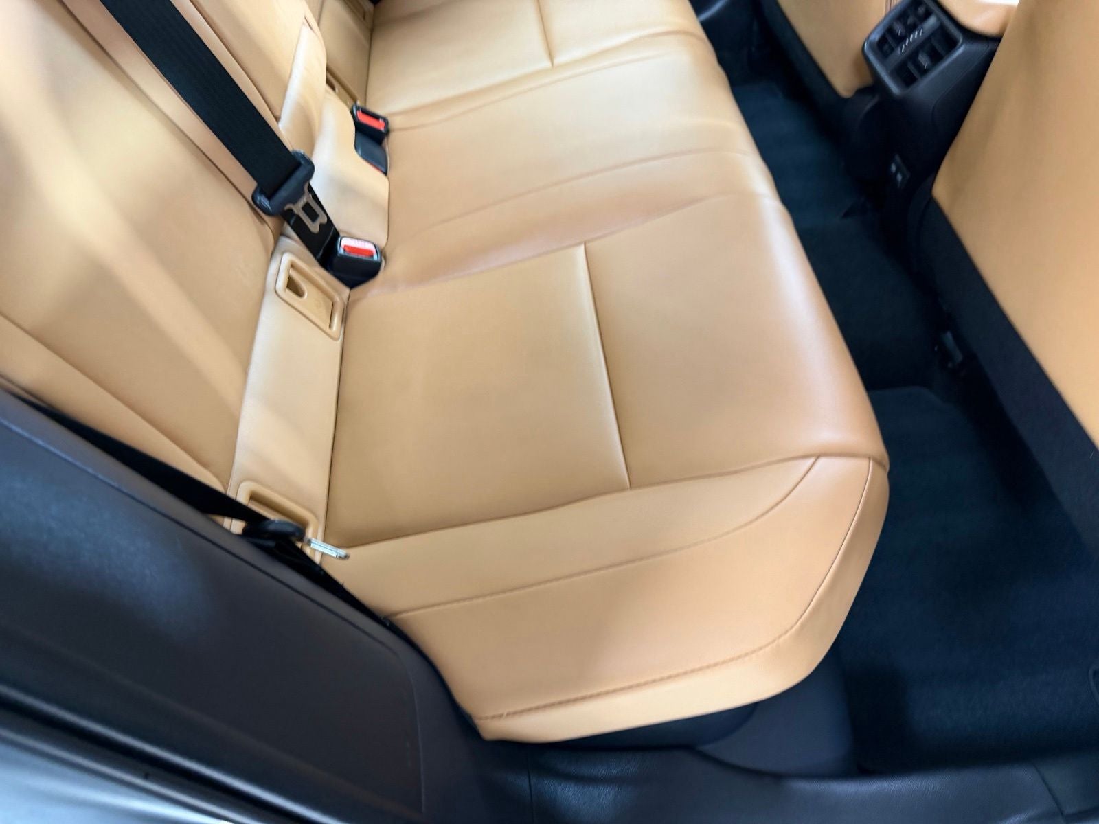 2024 Lexus UX 250h Premium