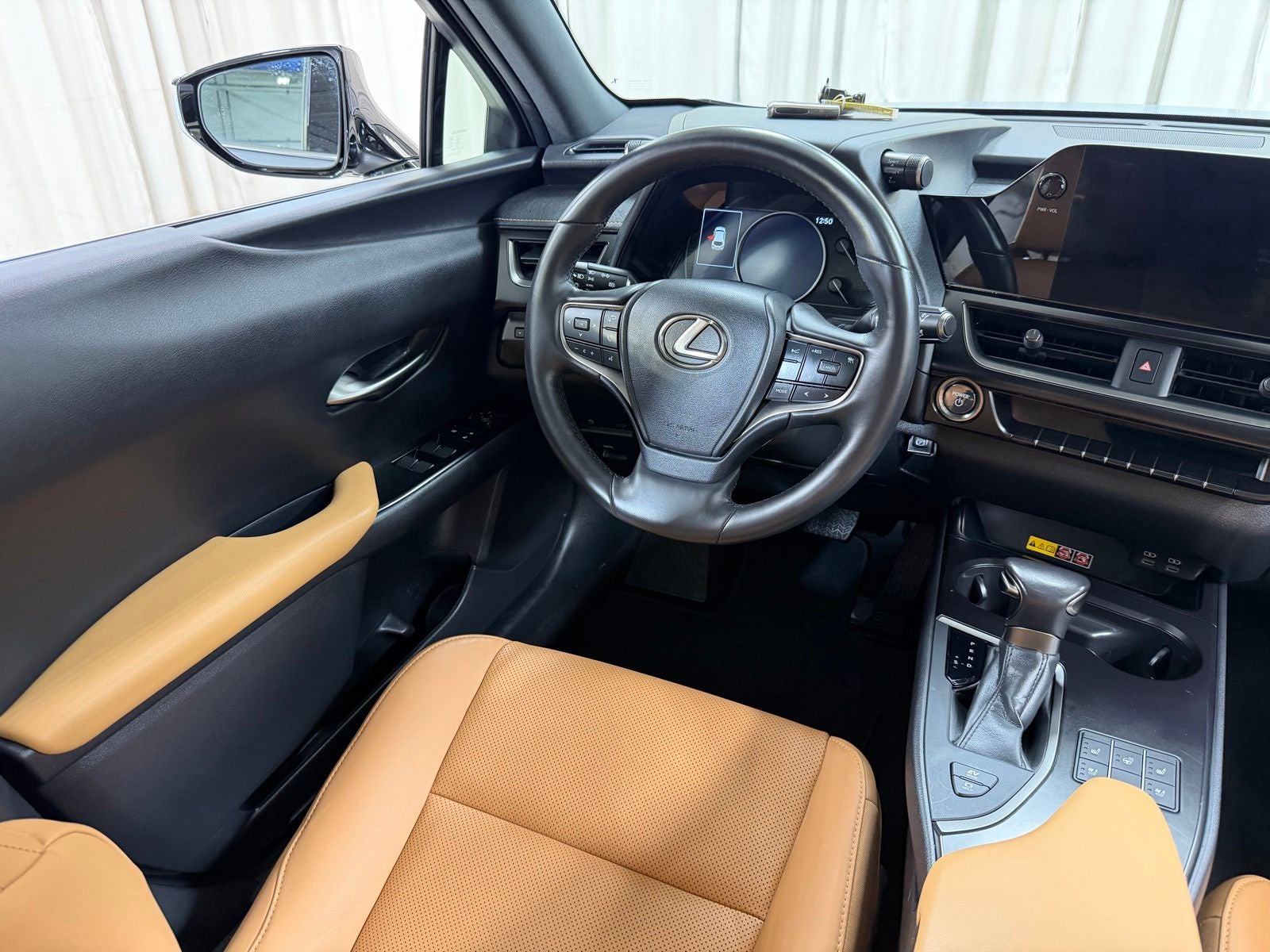 2024 Lexus UX 250h Premium