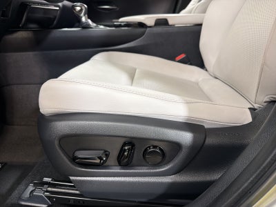 2021 Lexus UX 250h Base