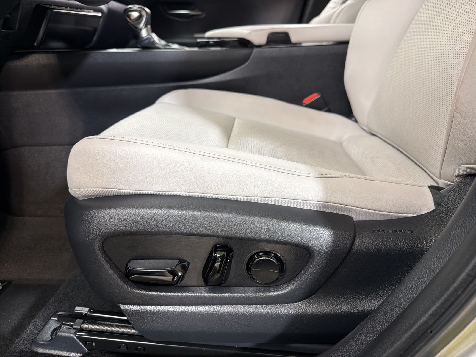 2021 Lexus UX 250h Base