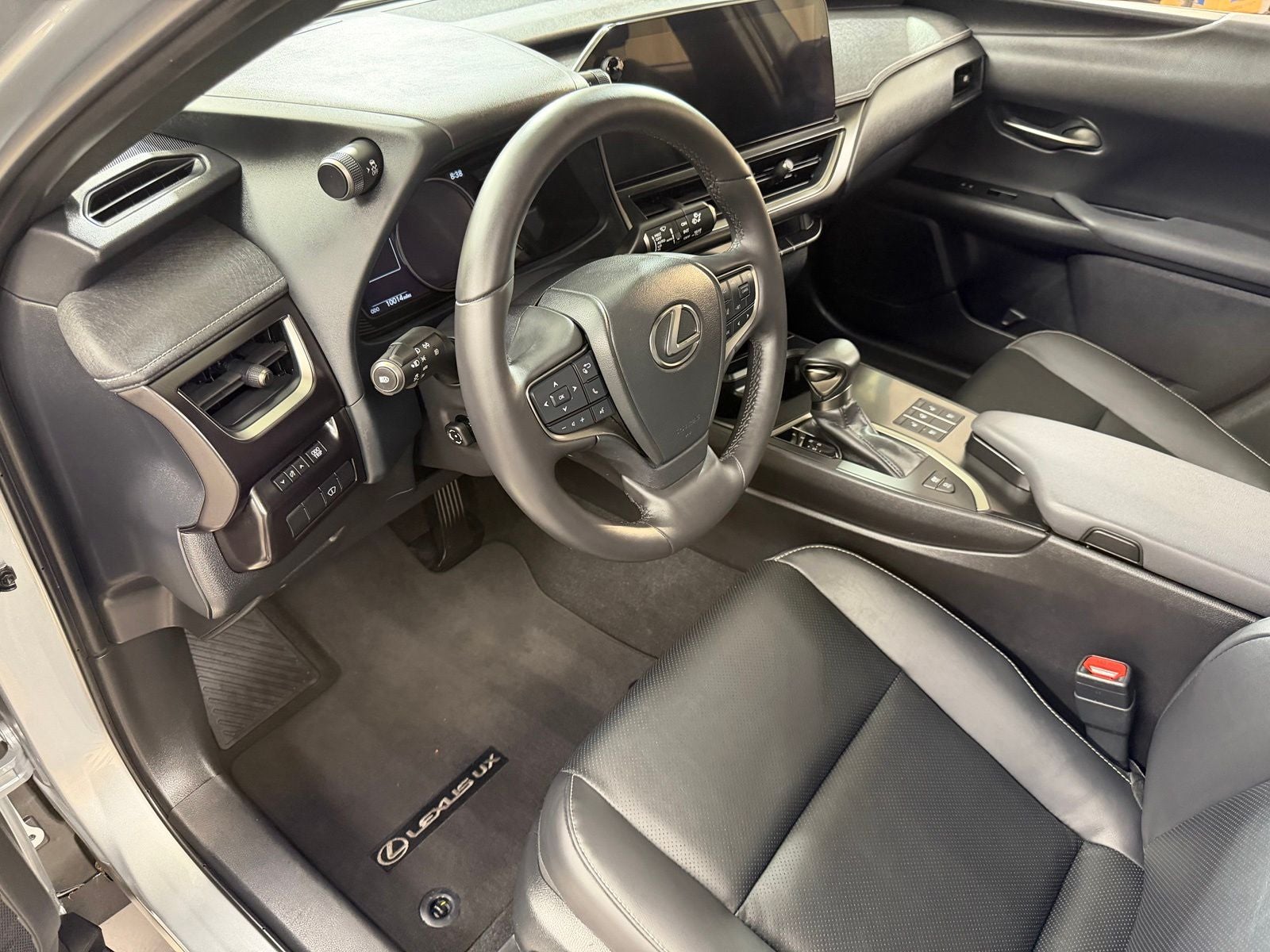 2023 Lexus UX 250h Premium
