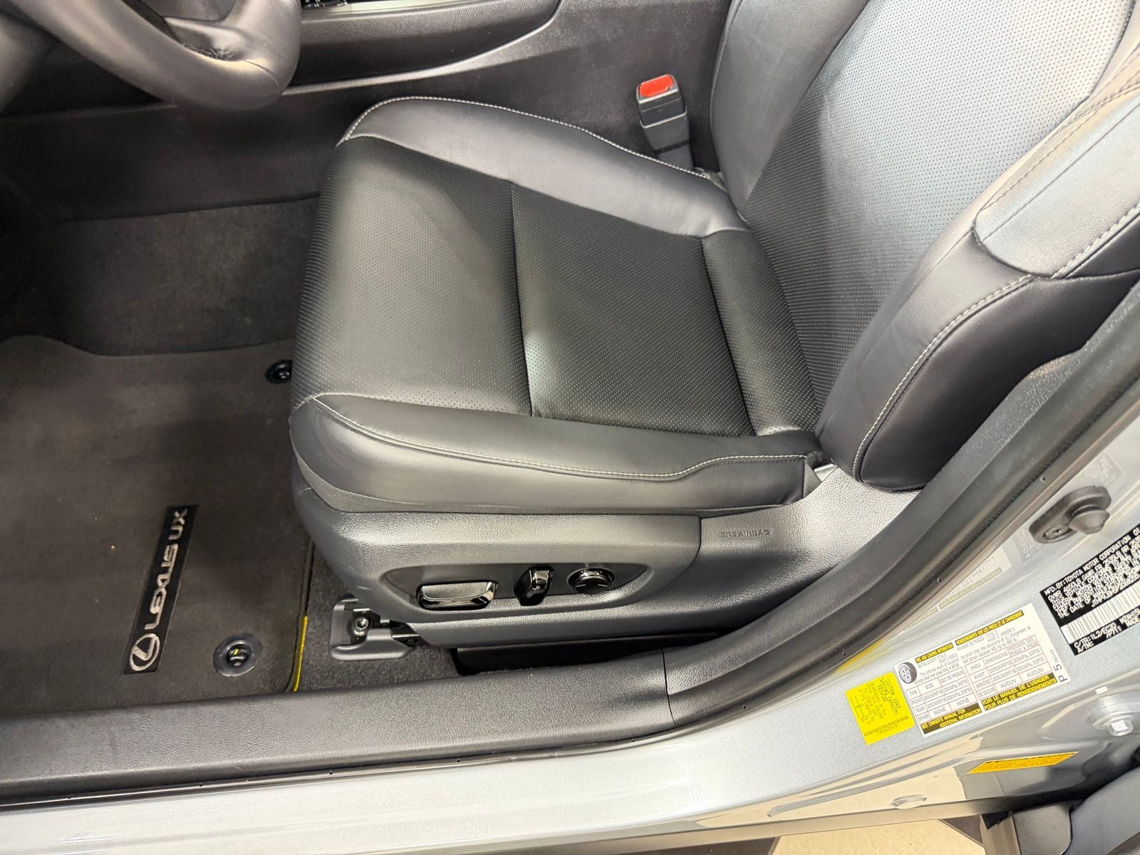 2023 Lexus UX 250h Premium