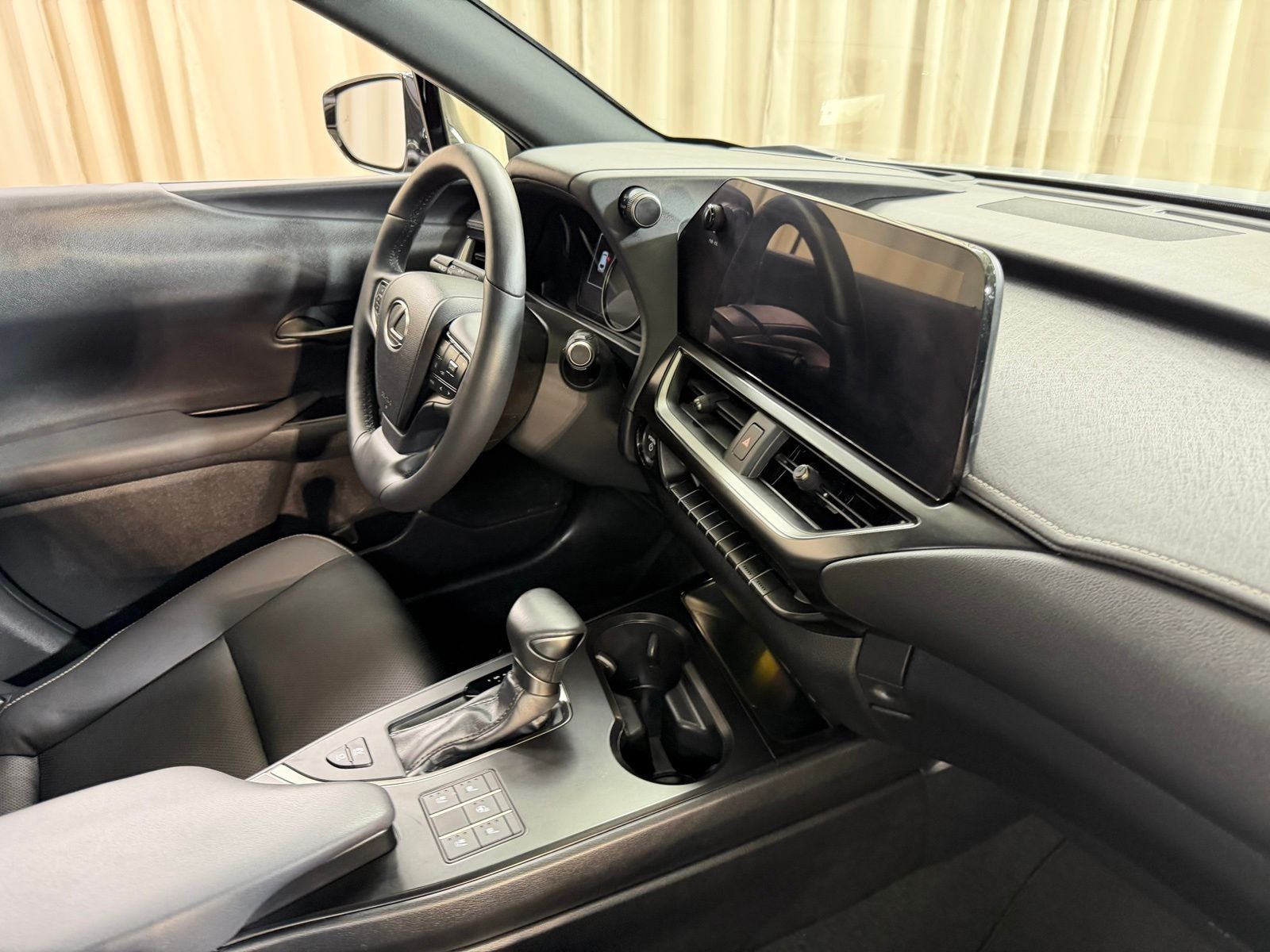2023 Lexus UX 250h Premium