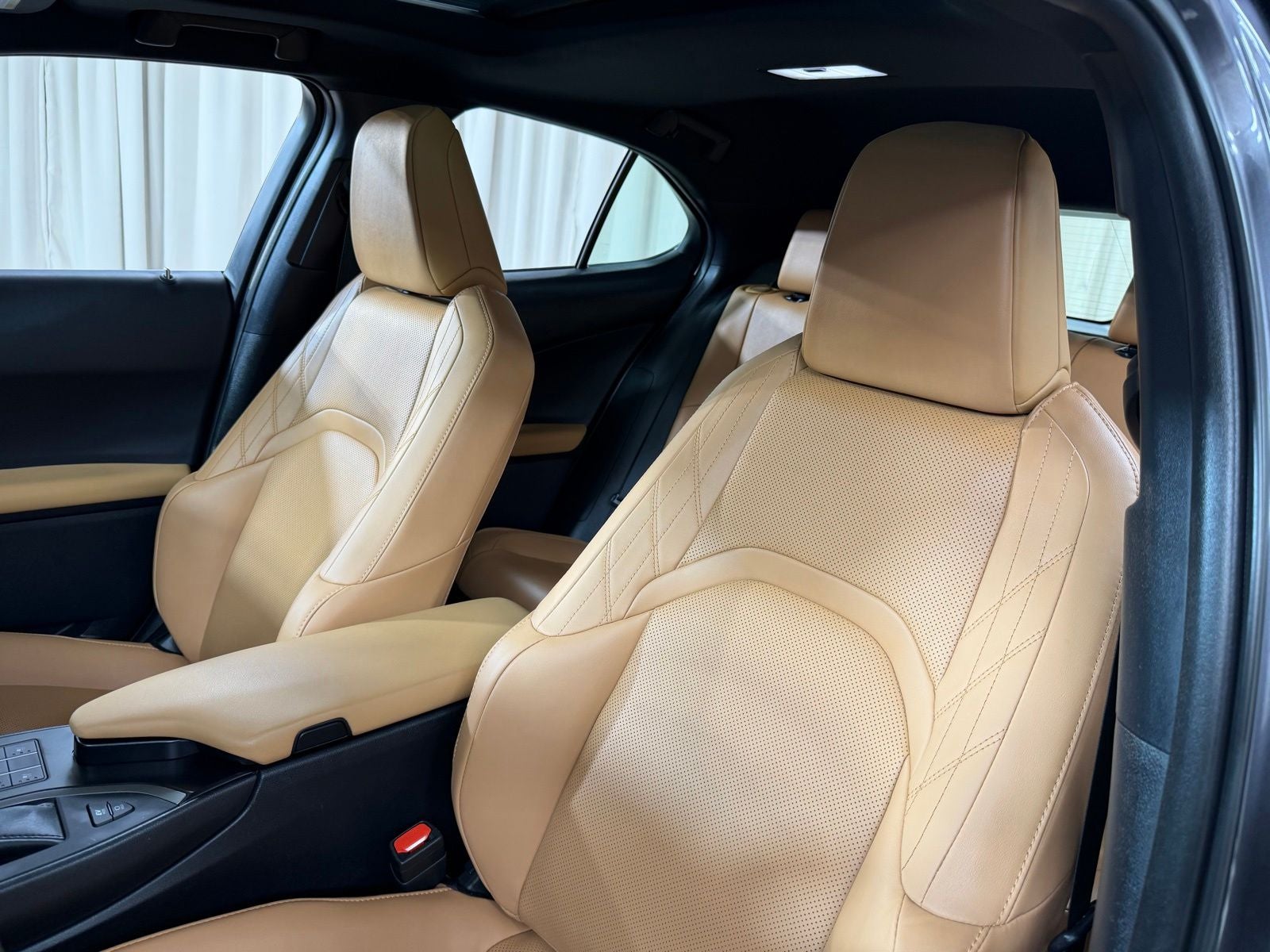 2023 Lexus UX 250h Premium