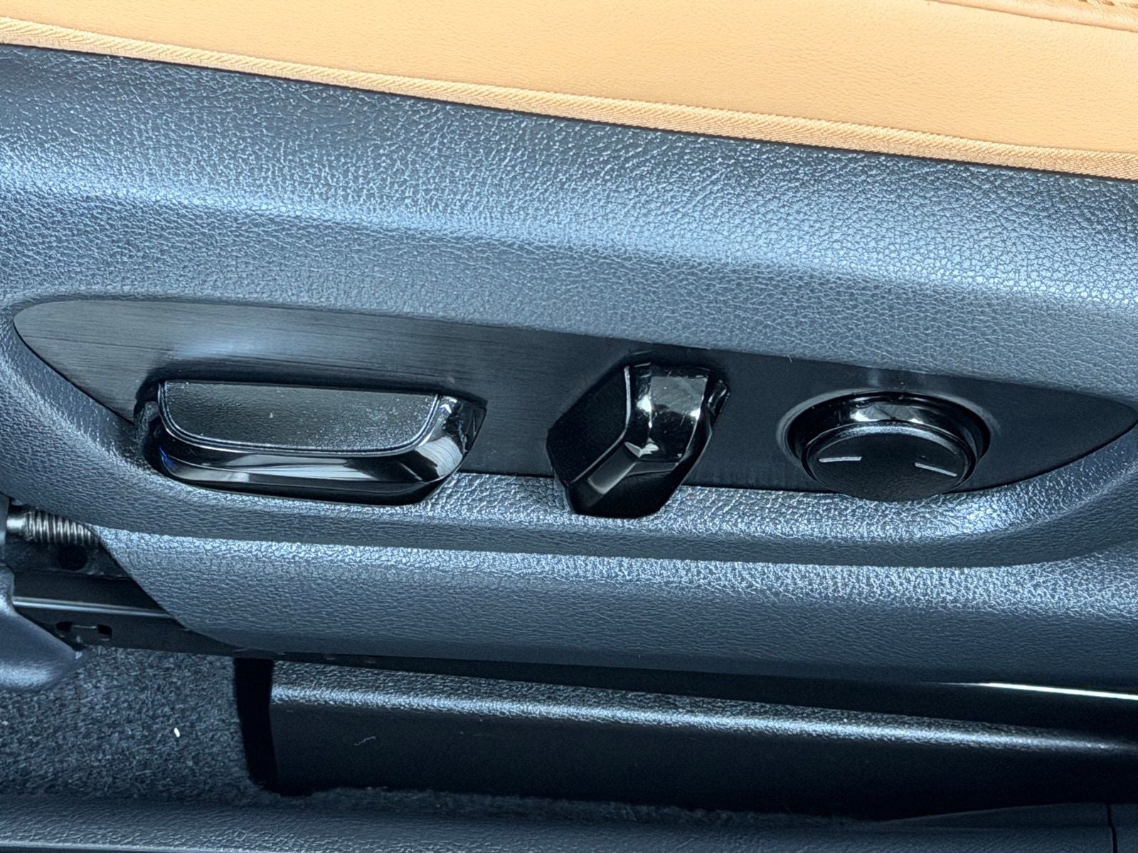 2023 Lexus UX 250h Premium