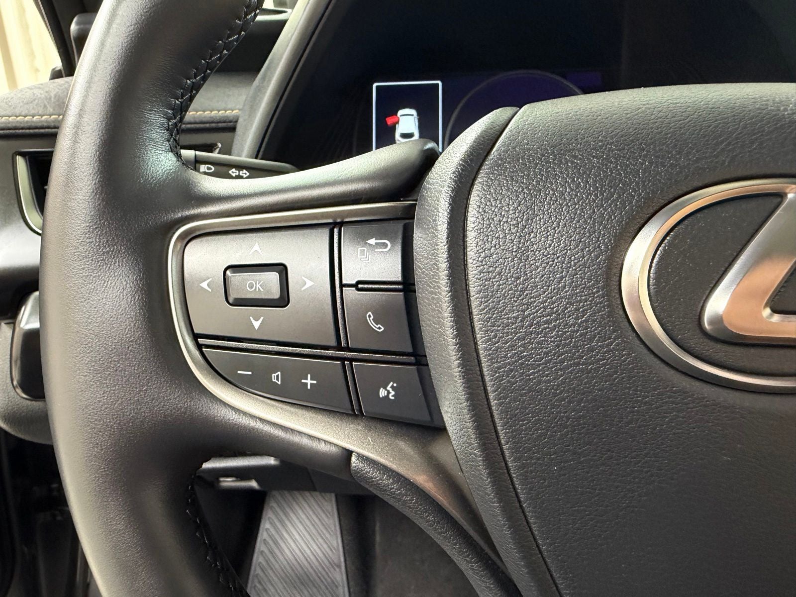 2023 Lexus UX 250h Premium