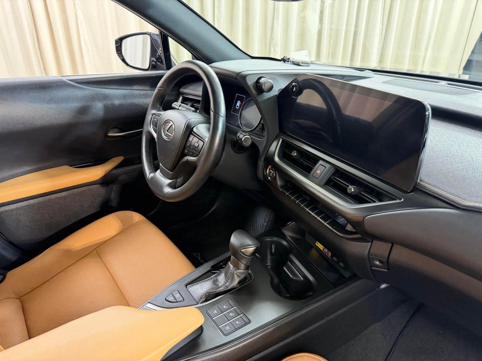 2023 Lexus UX 250h Premium