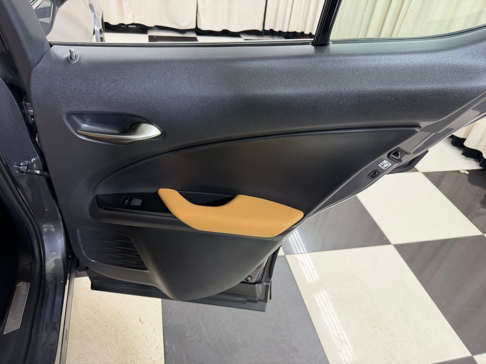 2023 Lexus UX 250h Premium