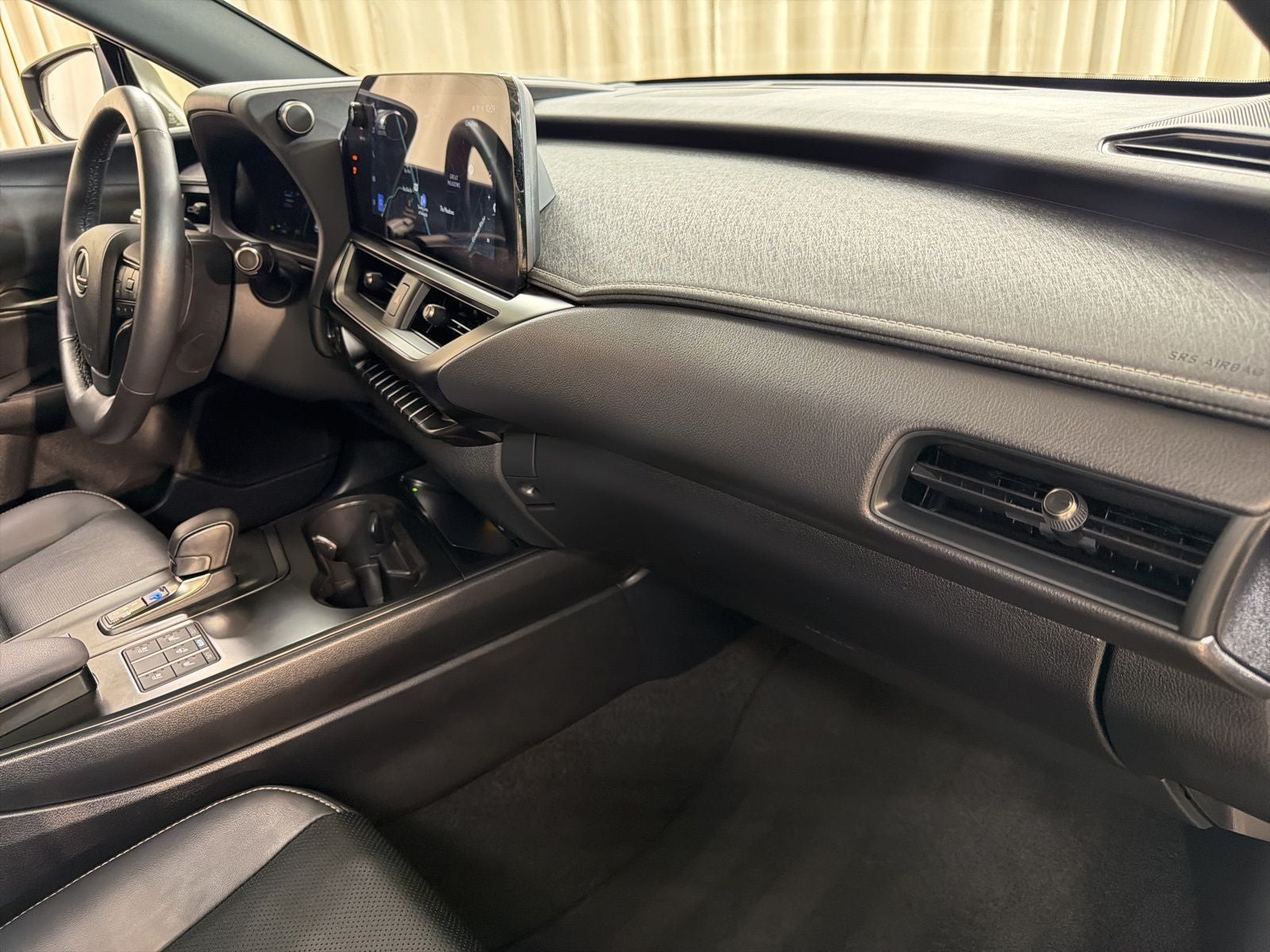 2025 Lexus UX 300h Premium