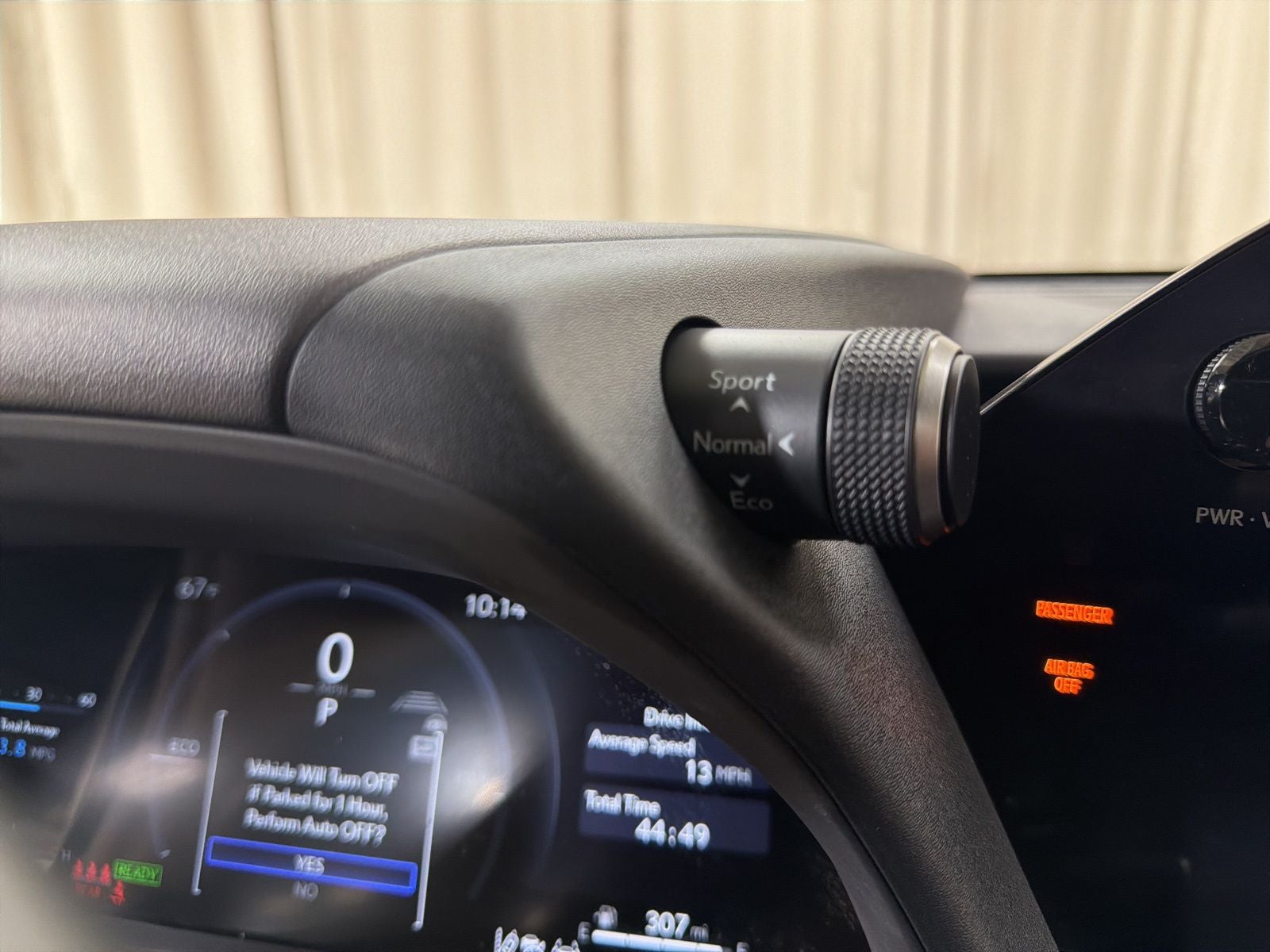 2025 Lexus UX 300h Premium