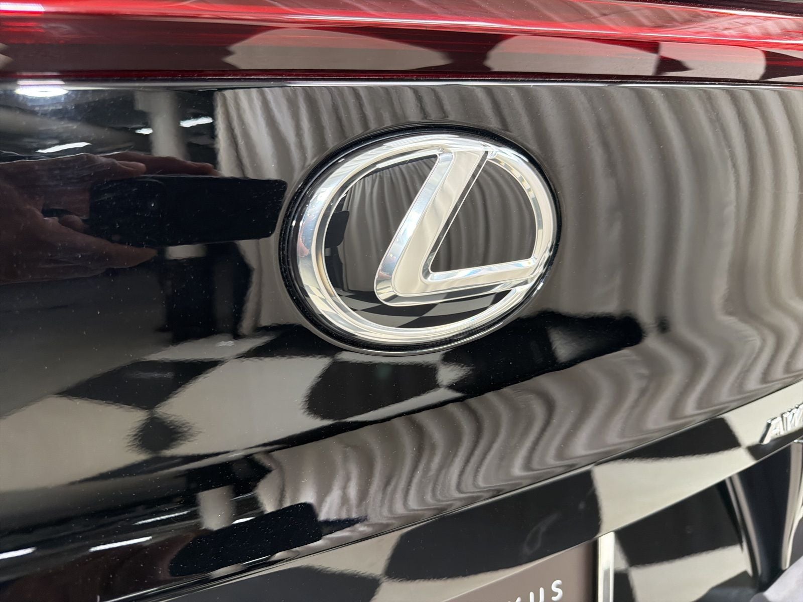 2025 Lexus UX 300h Premium