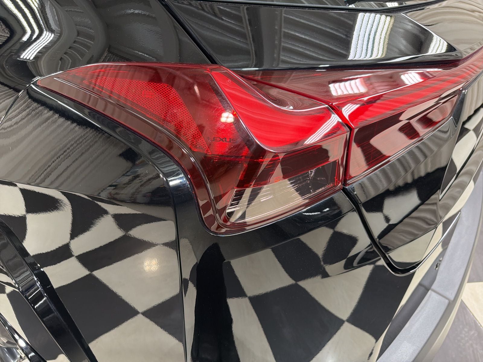 2025 Lexus UX 300h Premium