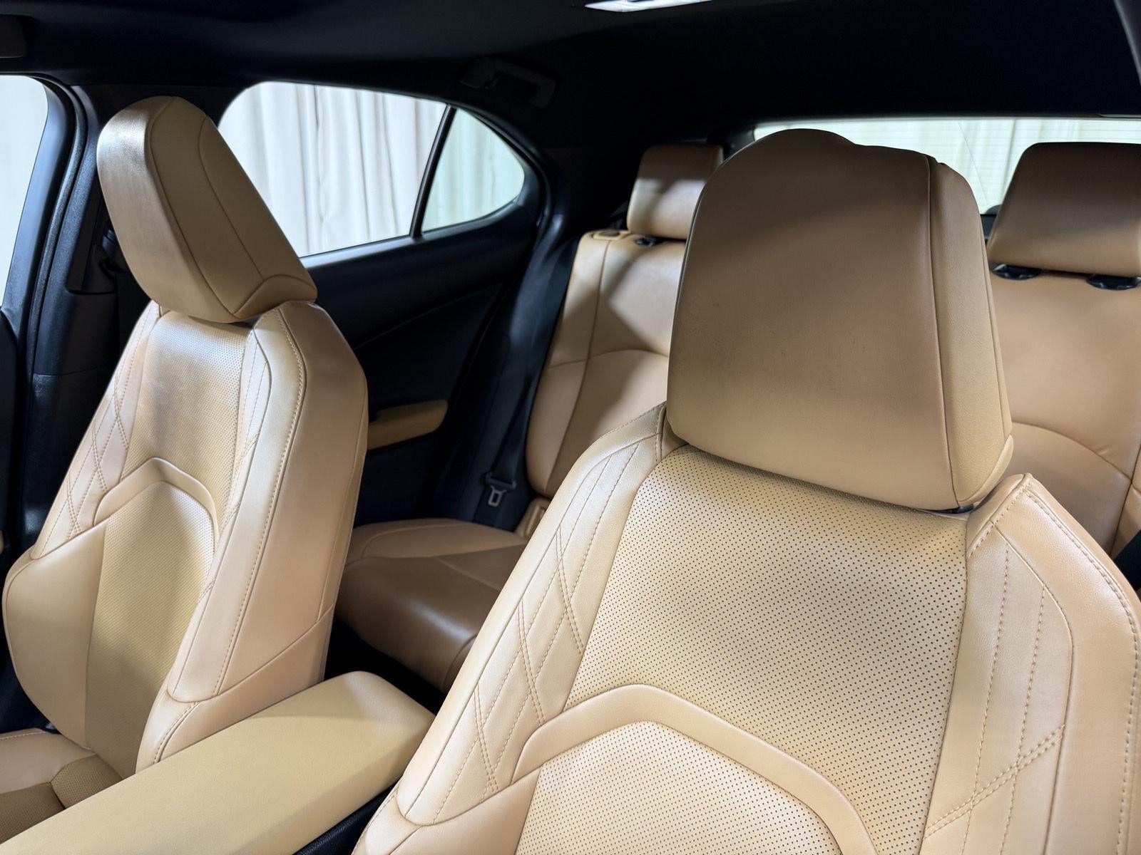 2025 Lexus UX UX 300h Premium