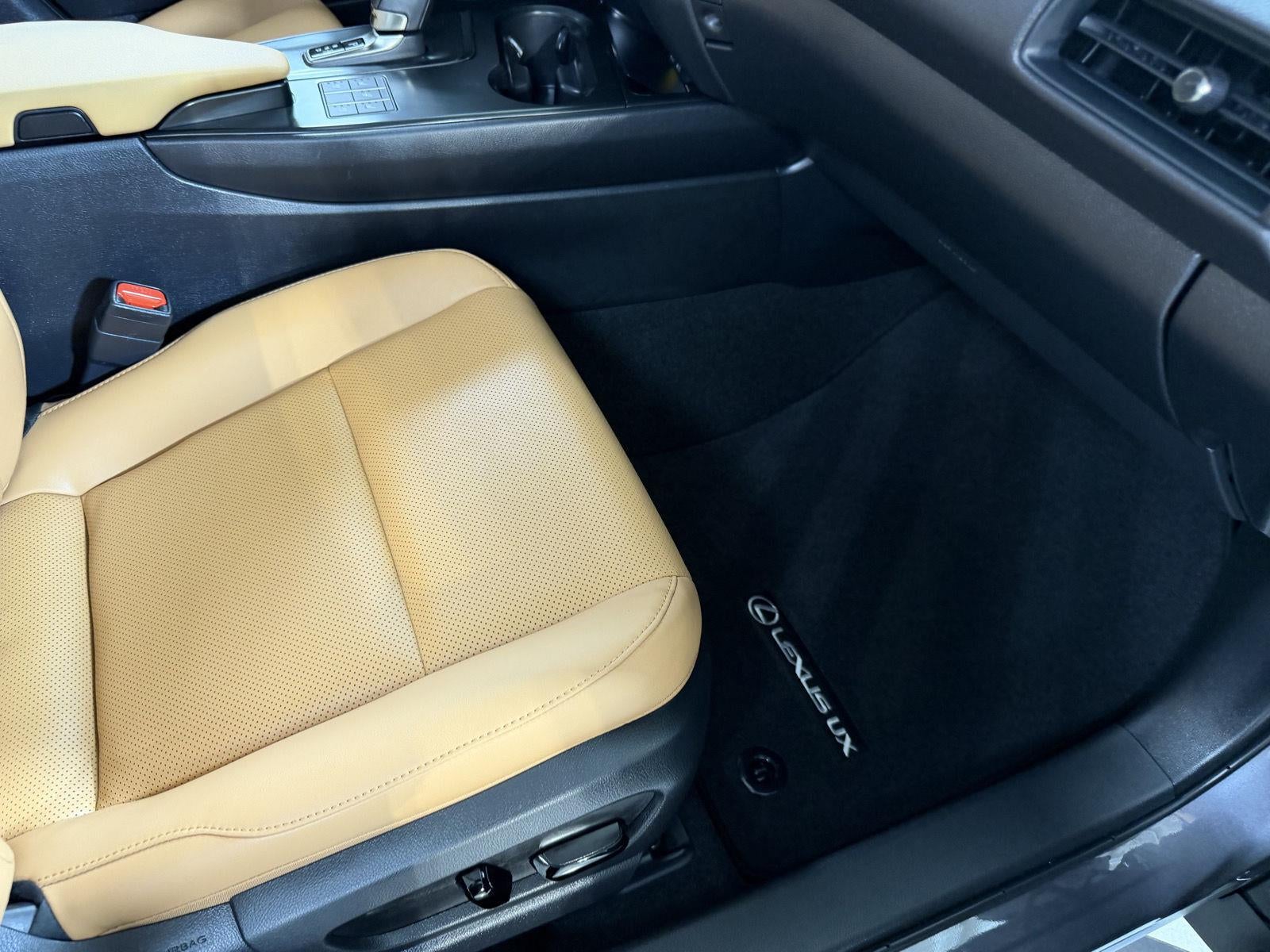 2025 Lexus UX UX 300h Premium