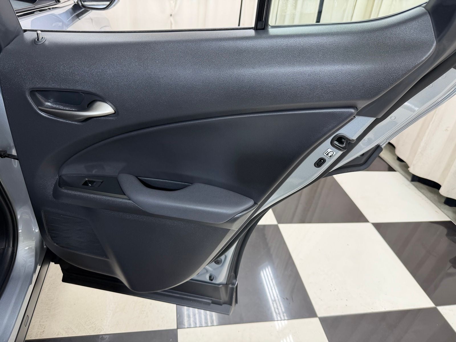 2026 Lexus UX 300h Premium
