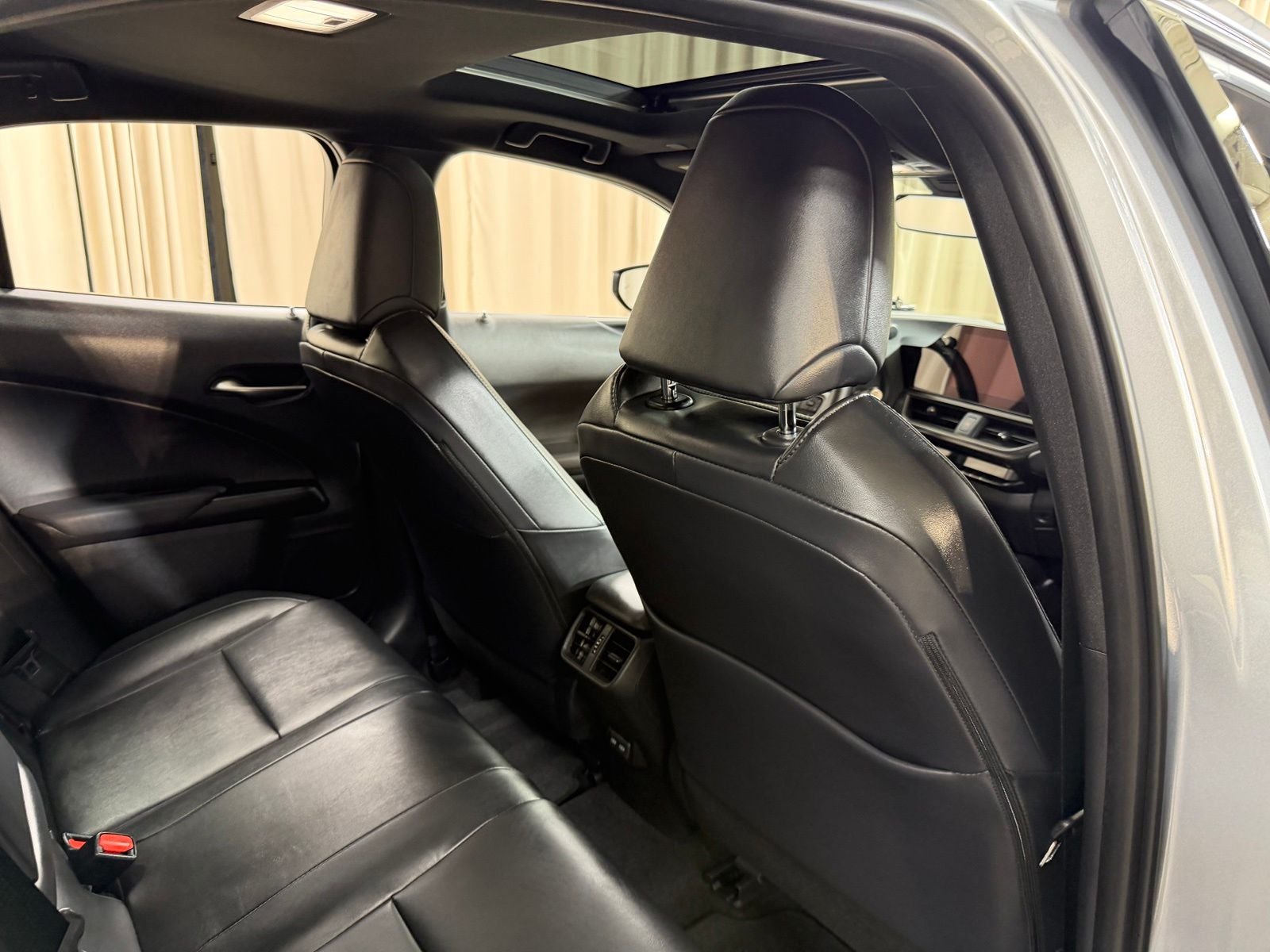 2026 Lexus UX 300h Premium