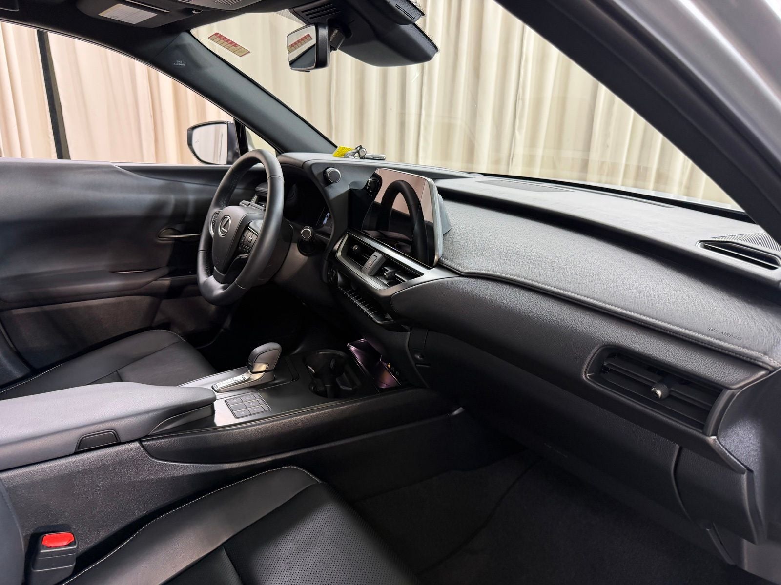 2026 Lexus UX 300h Premium