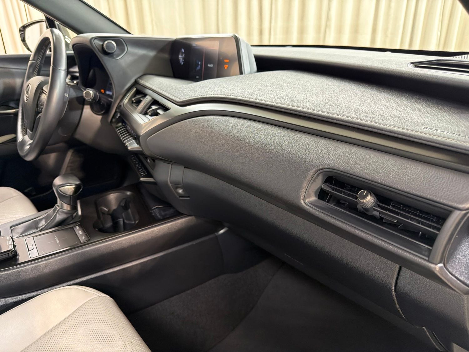 2019 Lexus UX 200 Base