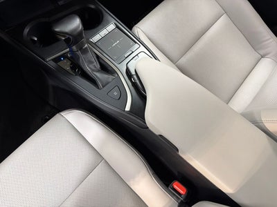 2019 Lexus UX 200 Base