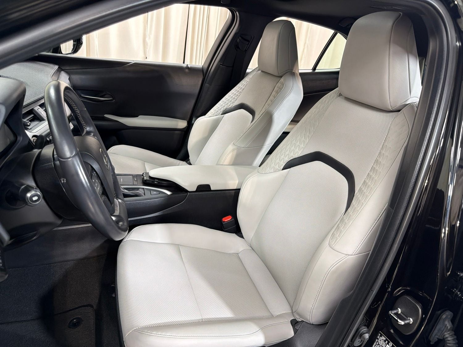 2019 Lexus UX 200 Base