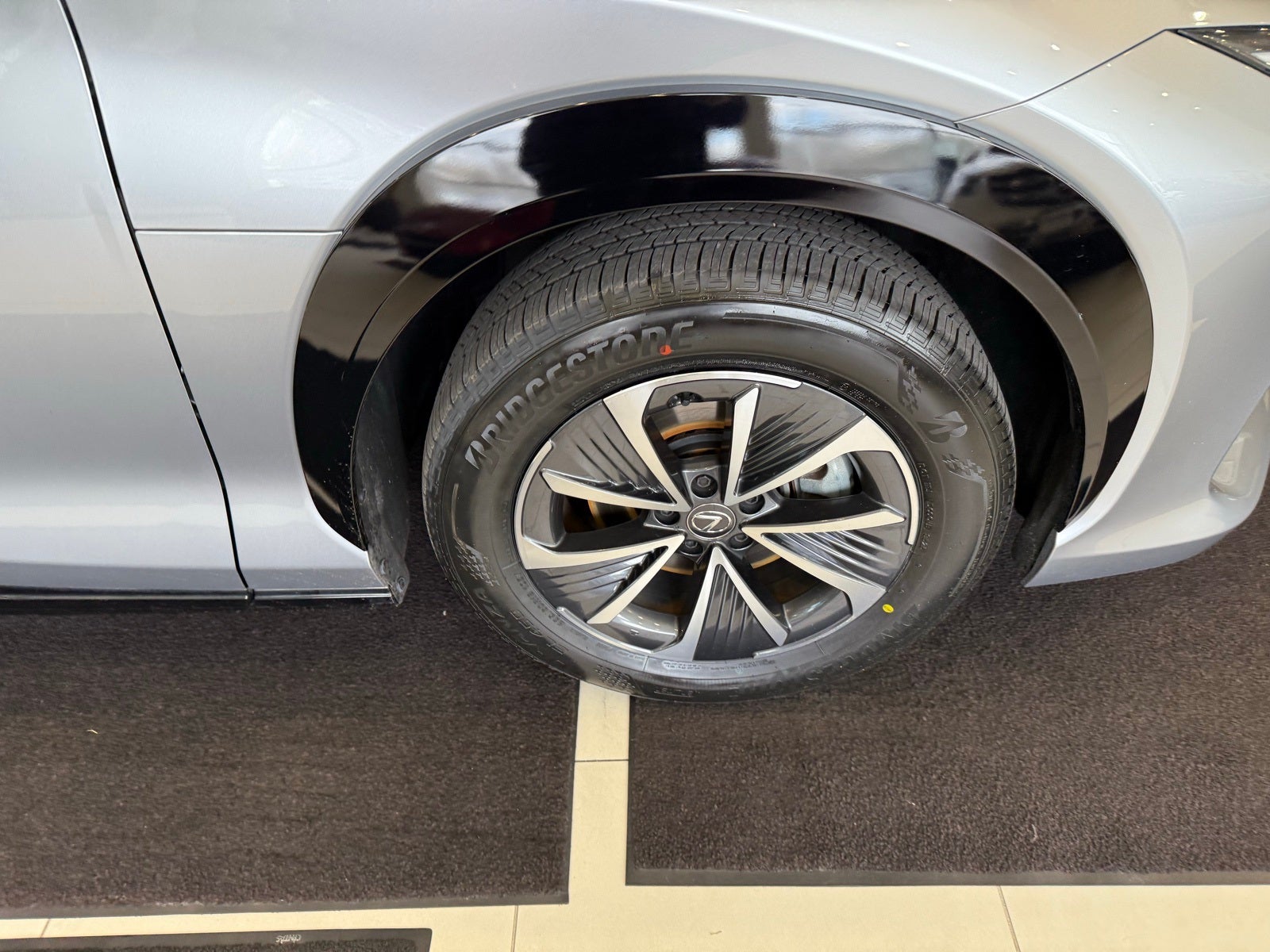 2023 Lexus RZ 450e Premium