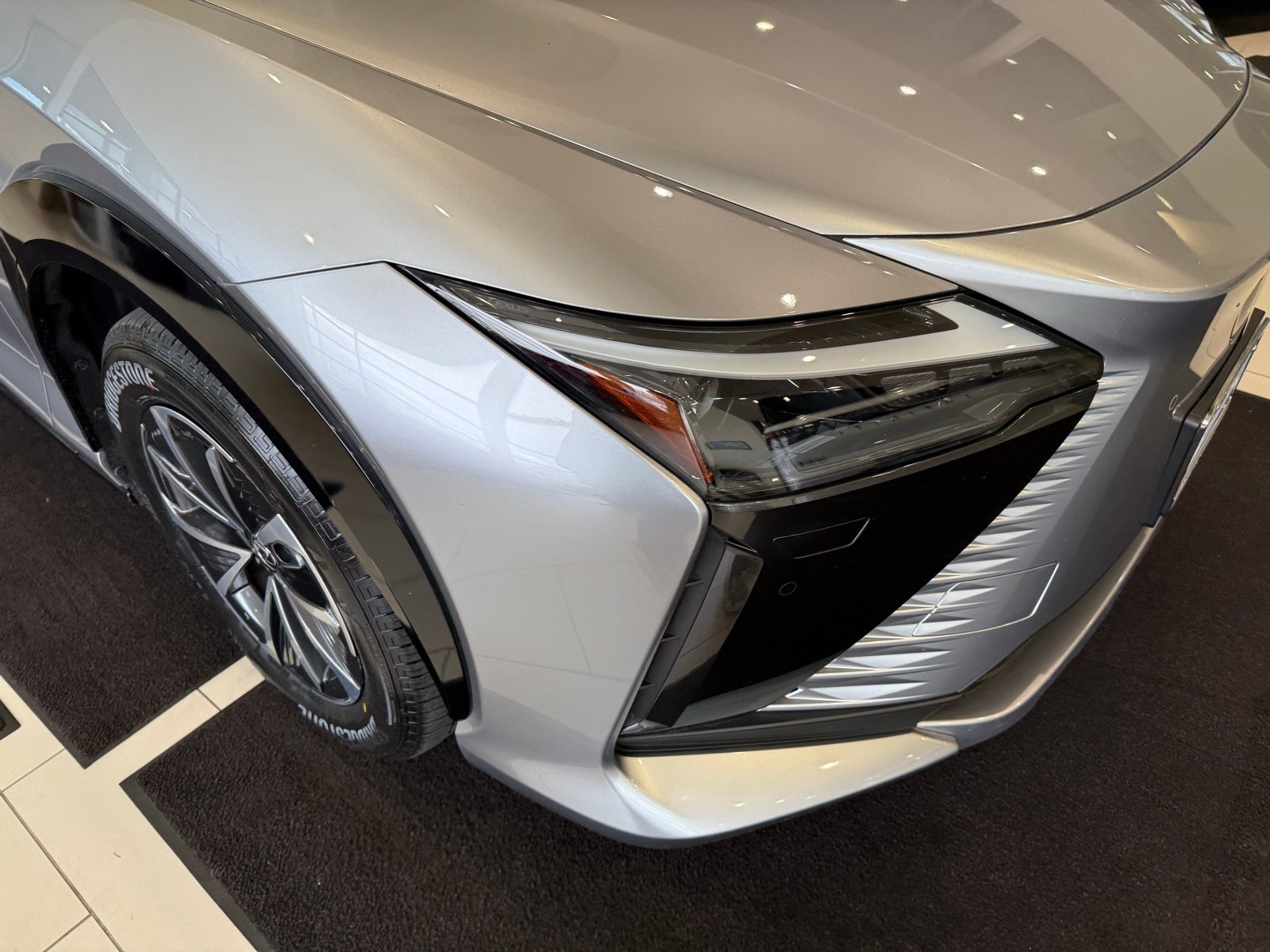2023 Lexus RZ 450e Premium