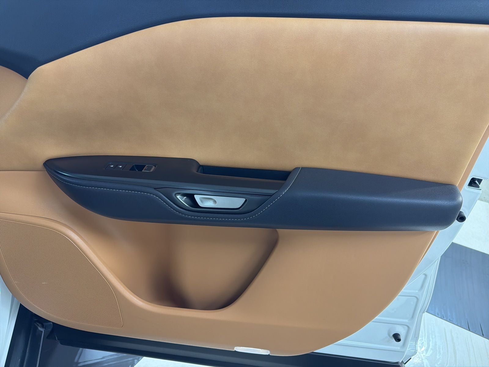 2023 Lexus RZ 450e Premium