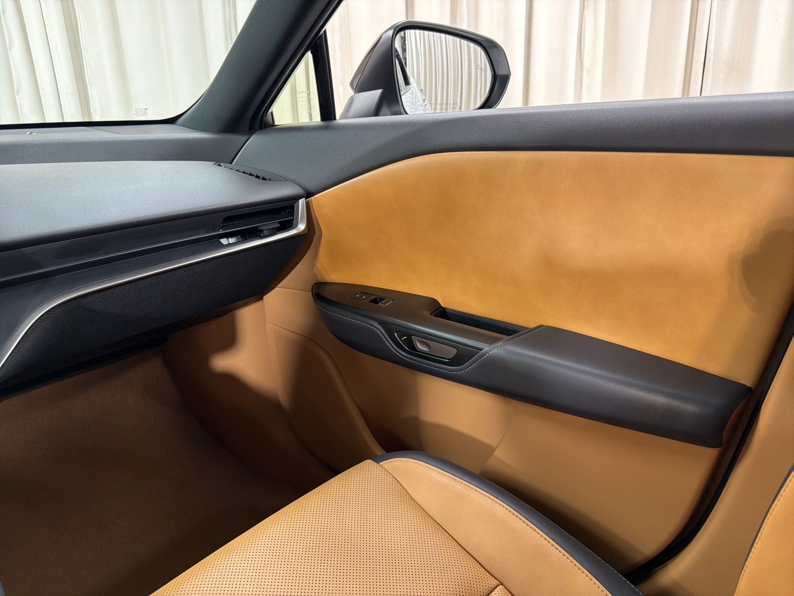 2023 Lexus RZ 450e Premium