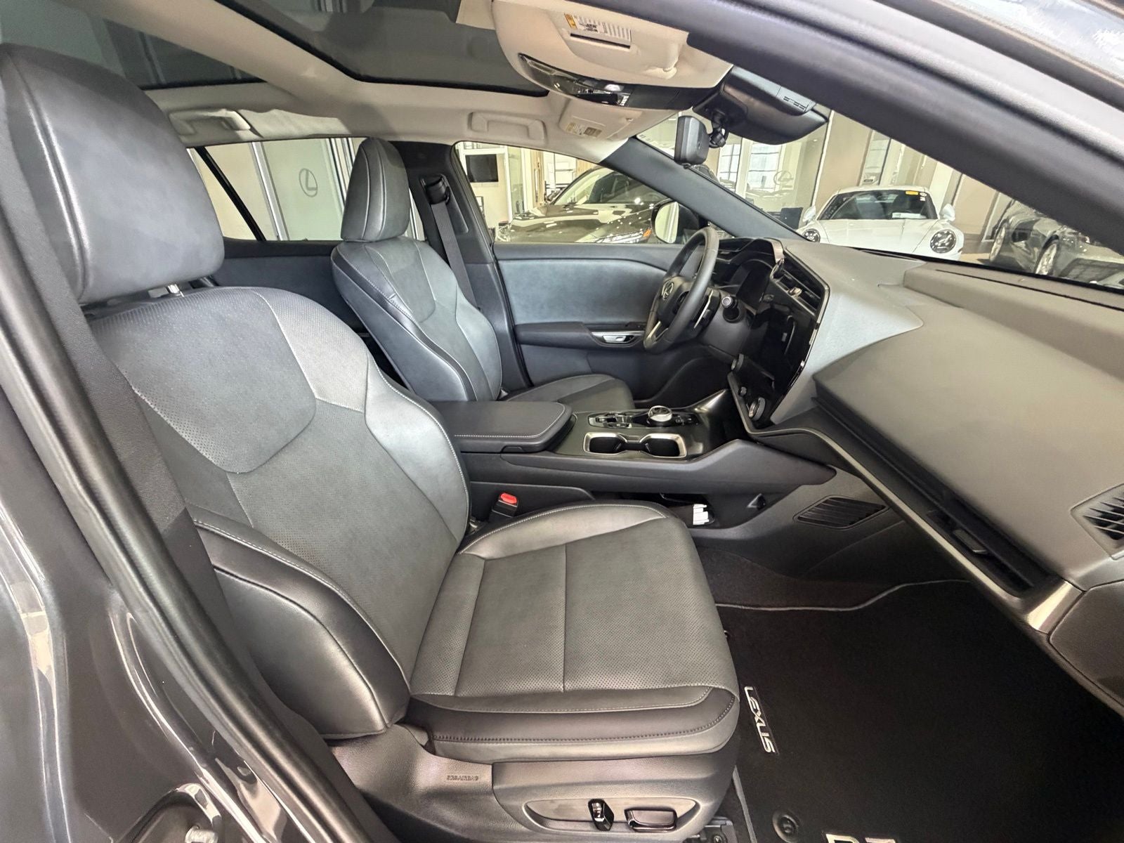 2023 Lexus RZ 450e Premium