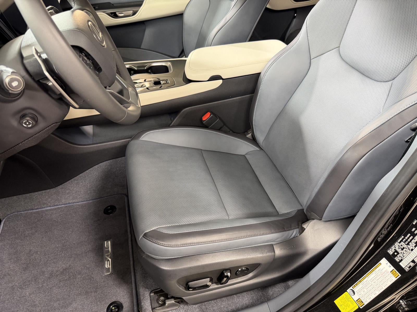 2025 Lexus RZ RZ 450e Premium