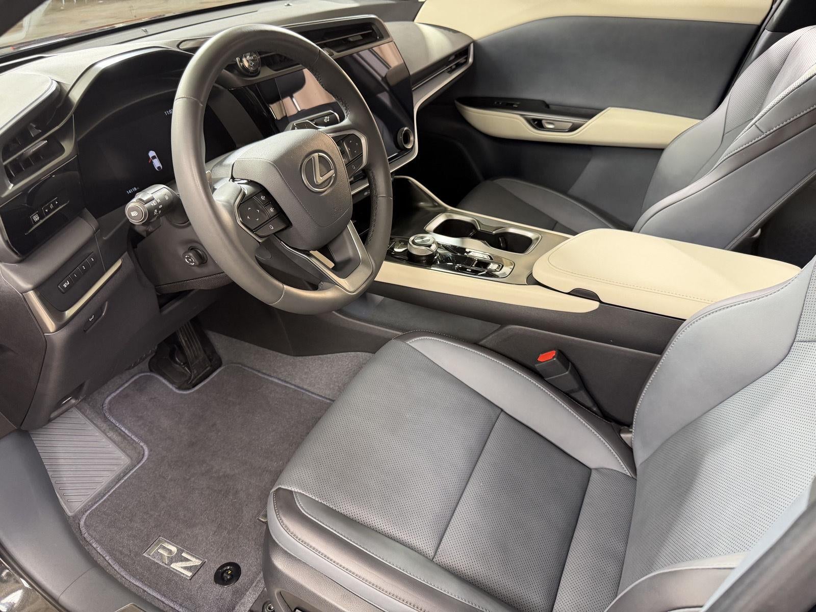 2025 Lexus RZ RZ 450e Premium